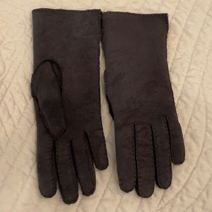 Coach shearling gloves. Made in Italy. Size 6 1/2. Excellent condition.